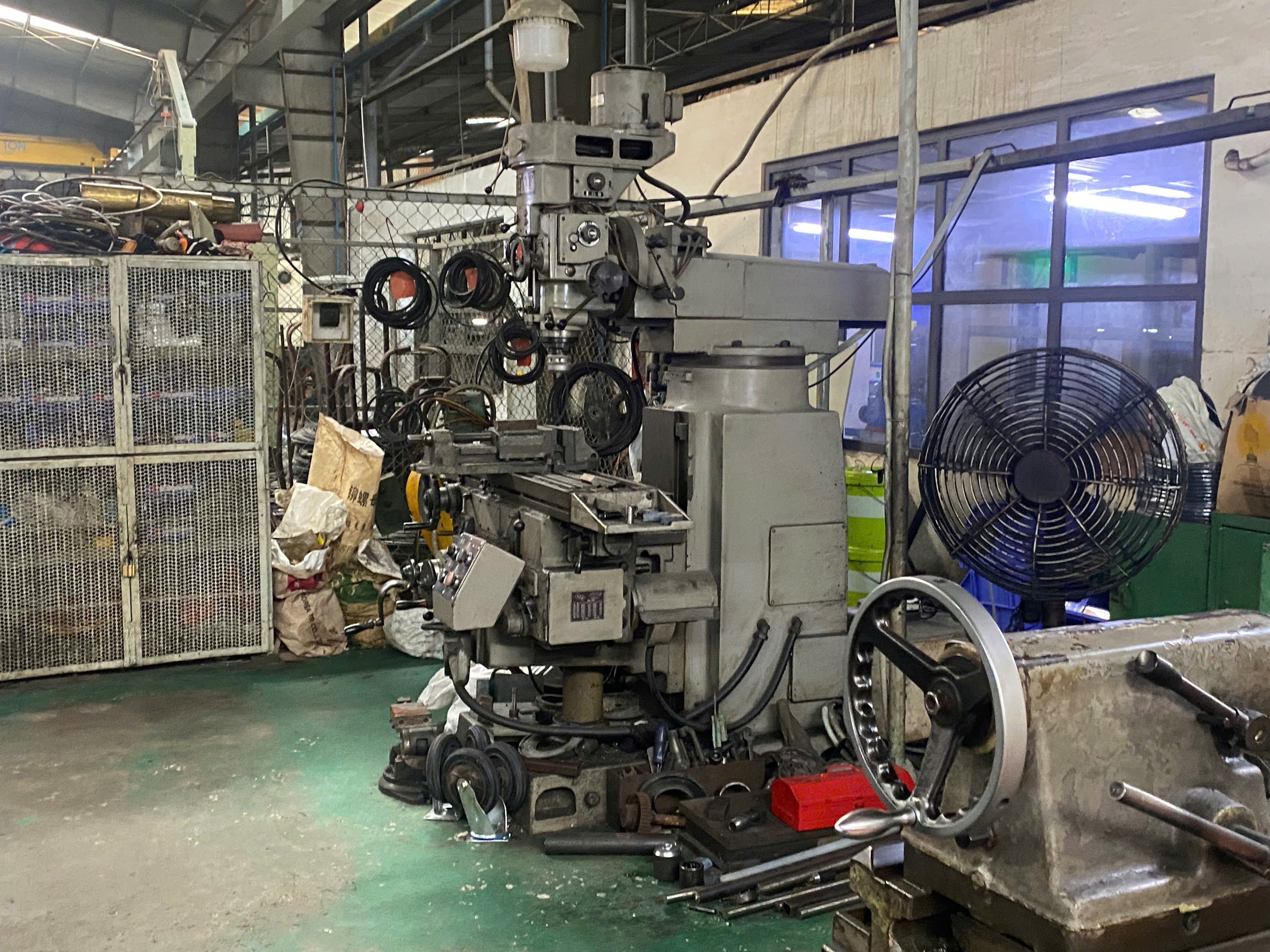 Milling machine.jpg